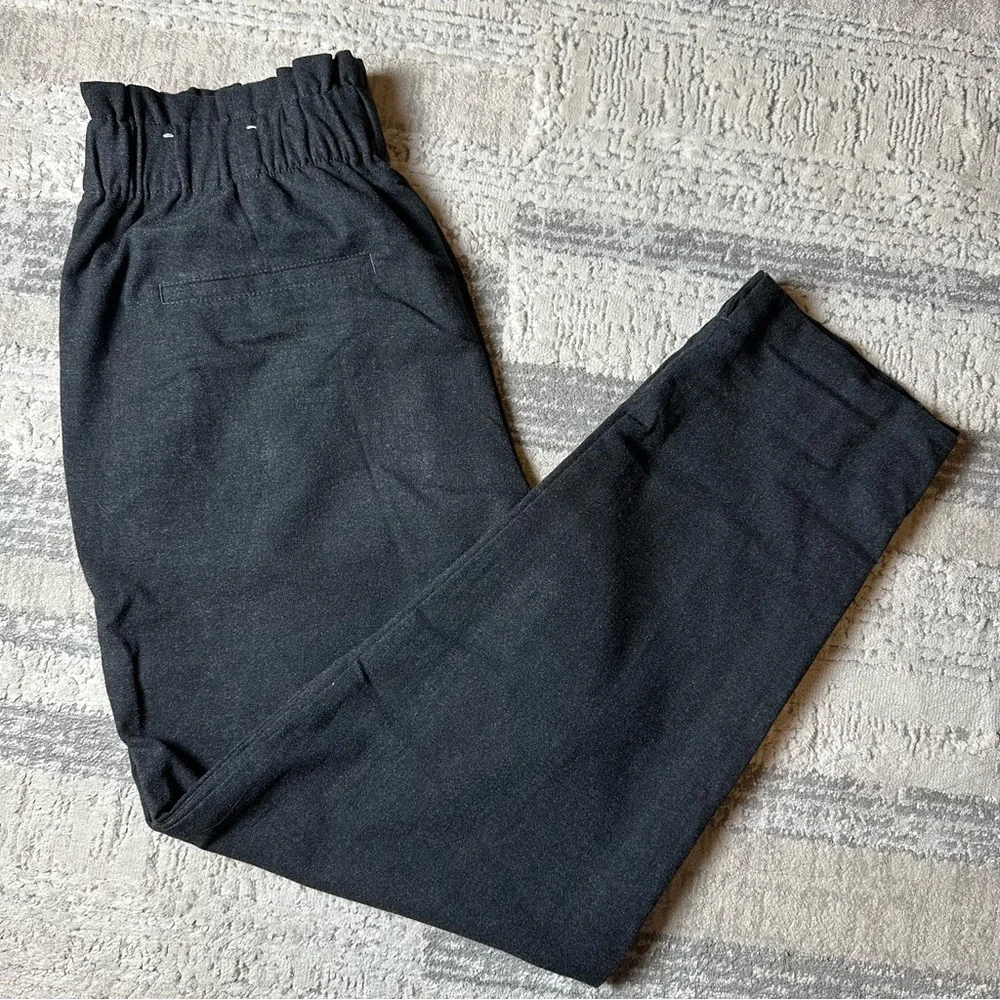 Ann Taylor Black Tapered Pants Women’s Size S – Pull-On Waist, Office Casual